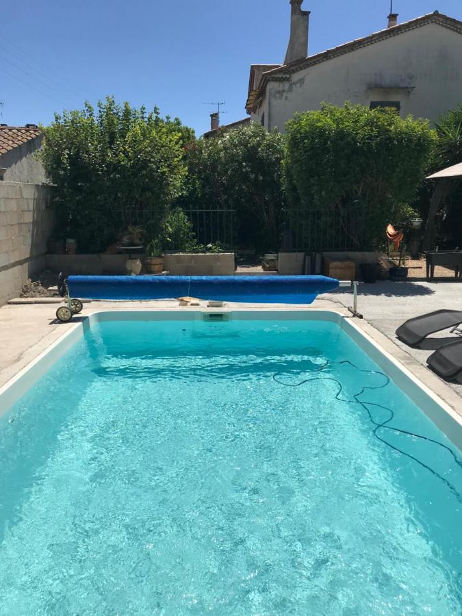 Superbe appartement, à proximité du centre d'Arlés Exterior foto